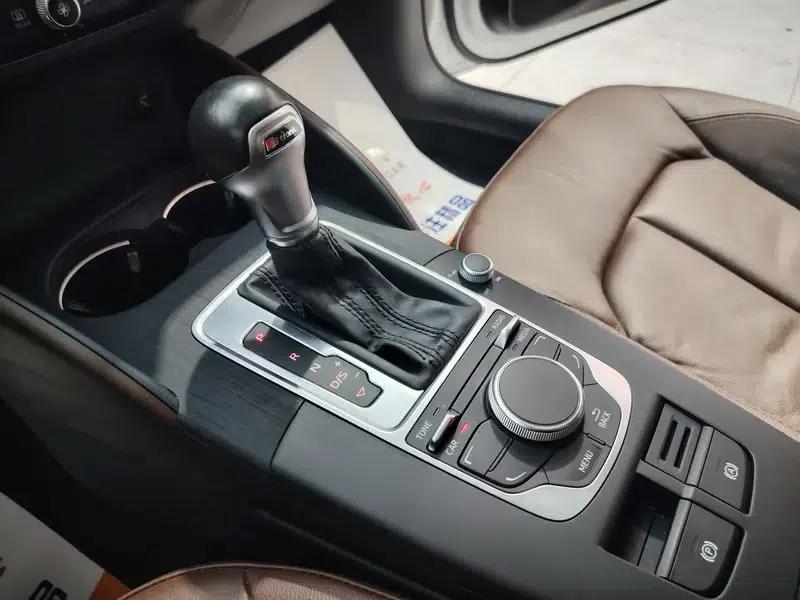 Audi A3 2014 Limousine 35 TFSI Automatic Comfort — миниатюра 13