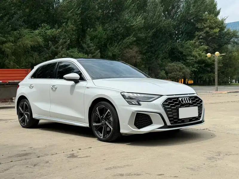Audi A3 2022 Sportback 35 TFSI Progressive Elegance — миниатюра 3