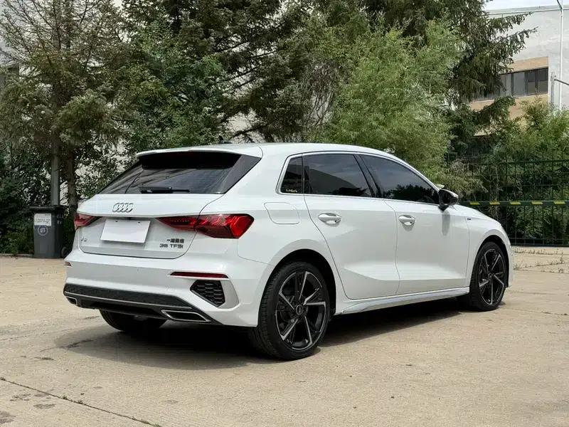 Audi A3 2022 Sportback 35 TFSI Progressive Elegance — миниатюра 7