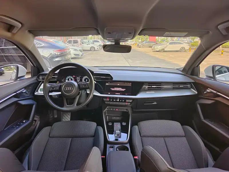 Audi A3 2021 Sportback 35 TFSI Progressive Sport — миниатюра 12