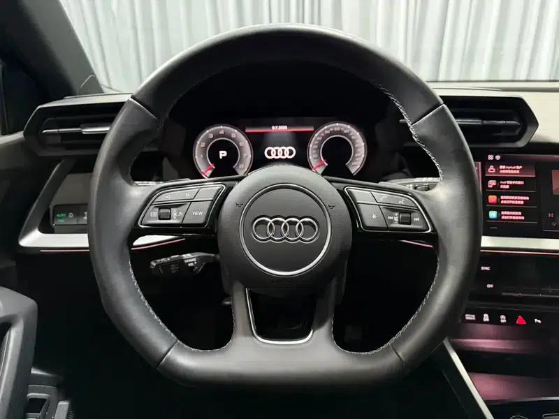 Audi A3 2022 Sportback 35 TFSI Luxury Sport — миниатюра 12