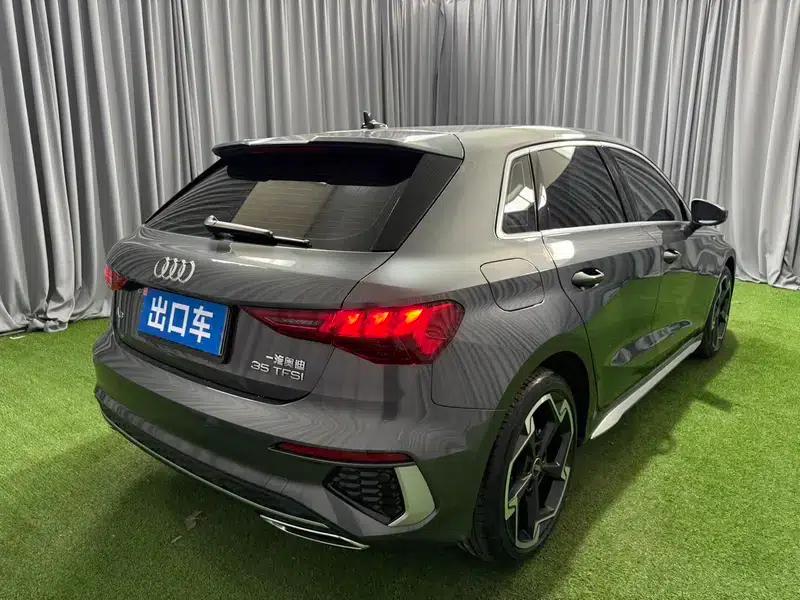 Audi A3 2022 Sportback 35 TFSI Luxury Sport — миниатюра 6