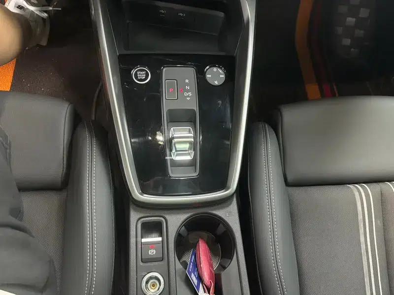 Audi A3 2023 Facelift Sportback 35 TFSI Fashion Sporty Model — миниатюра 17