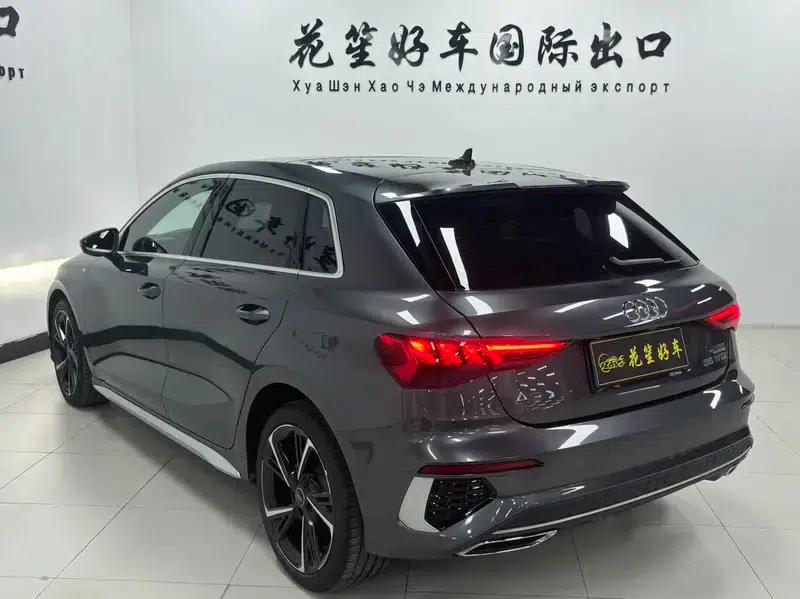 Audi A3 2023 Facelift Sportback 35 TFSI Fashion Sporty Model — миниатюра 4