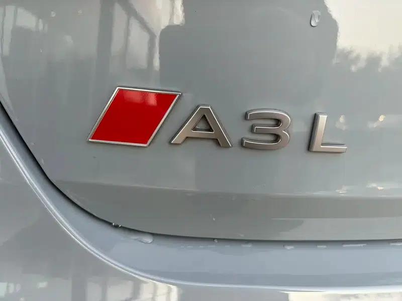 Audi A3 2025 A3L Limousine 35 TFSI Flying Spur Luxury Edition — миниатюра 10