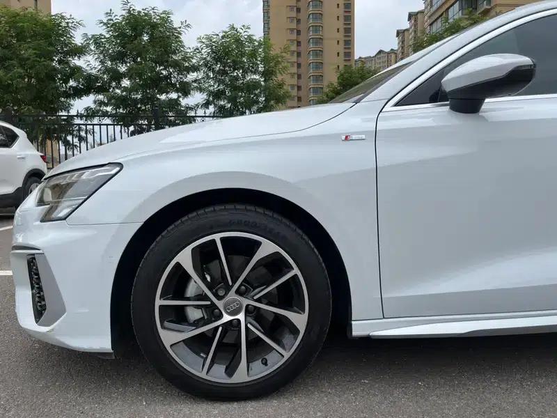 Audi A3 2021 Sportback 35 TFSI Progressive Sport — миниатюра 9