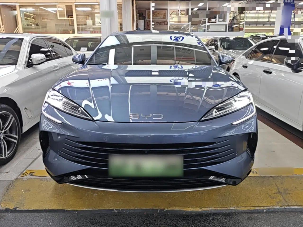BYD Seal 07 DM-i 2025 DM-i 1.5L 125km Luxury Model — миниатюра 2