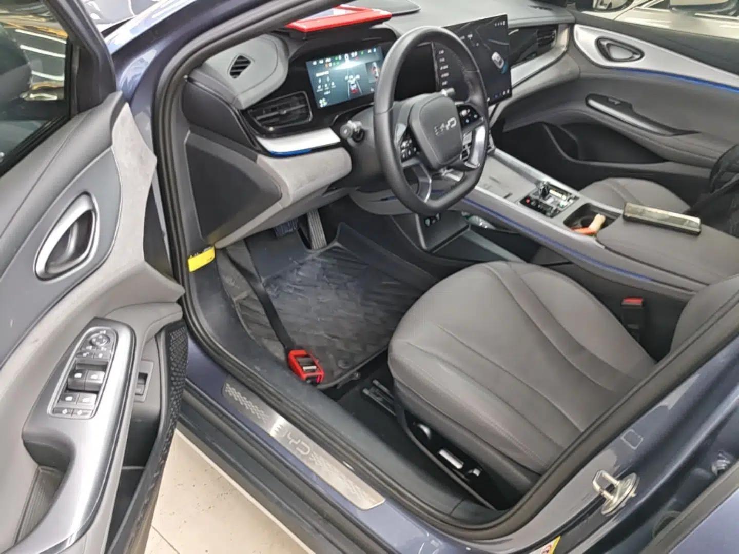 BYD Seal 07 DM-i 2025 DM-i 1.5L 125km Luxury Model — миниатюра 18