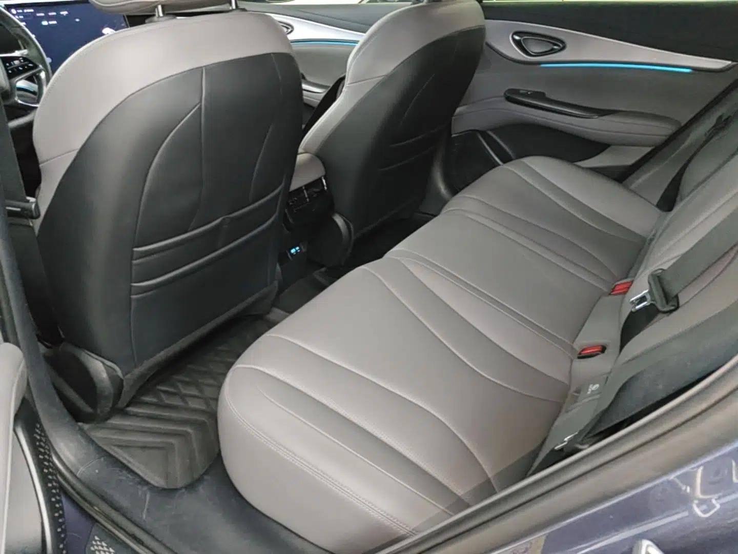 BYD Seal 07 DM-i 2025 DM-i 1.5L 125km Luxury Model — миниатюра 20