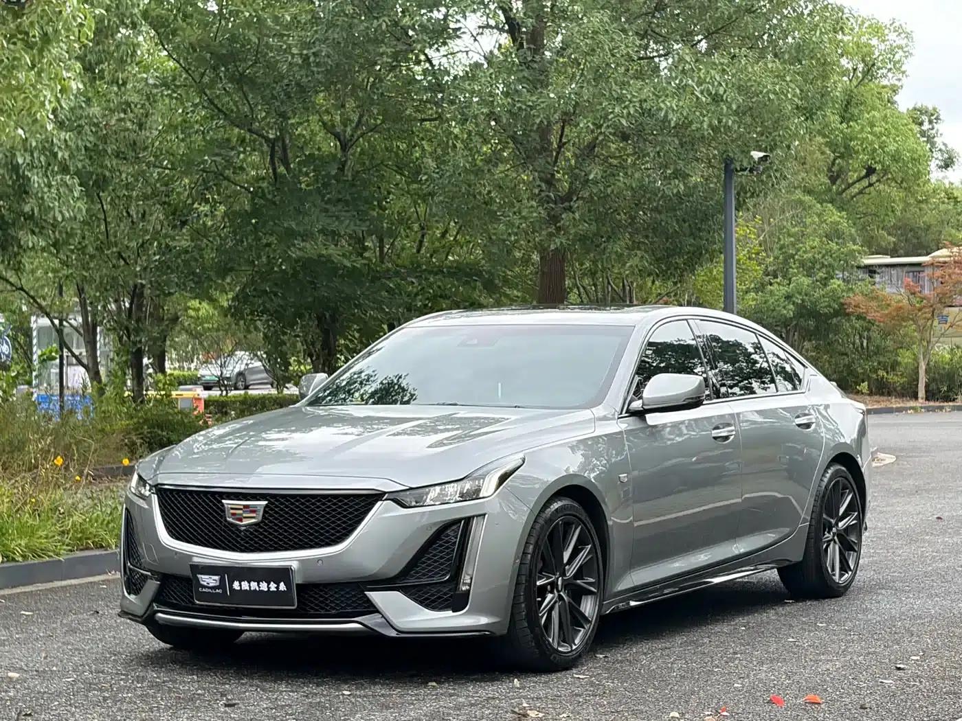 2023 Cadillac CT5 28T Platinum Edition — миниатюра 4