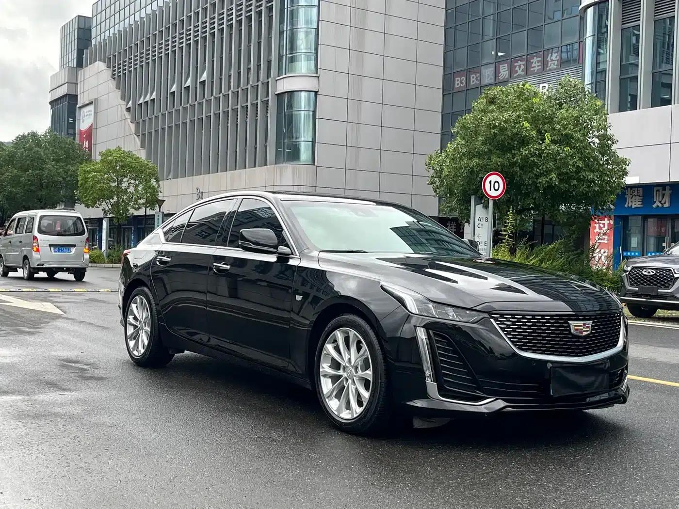 2023 Cadillac CT5 28T Luxury (Standard Edition) — миниатюра 3