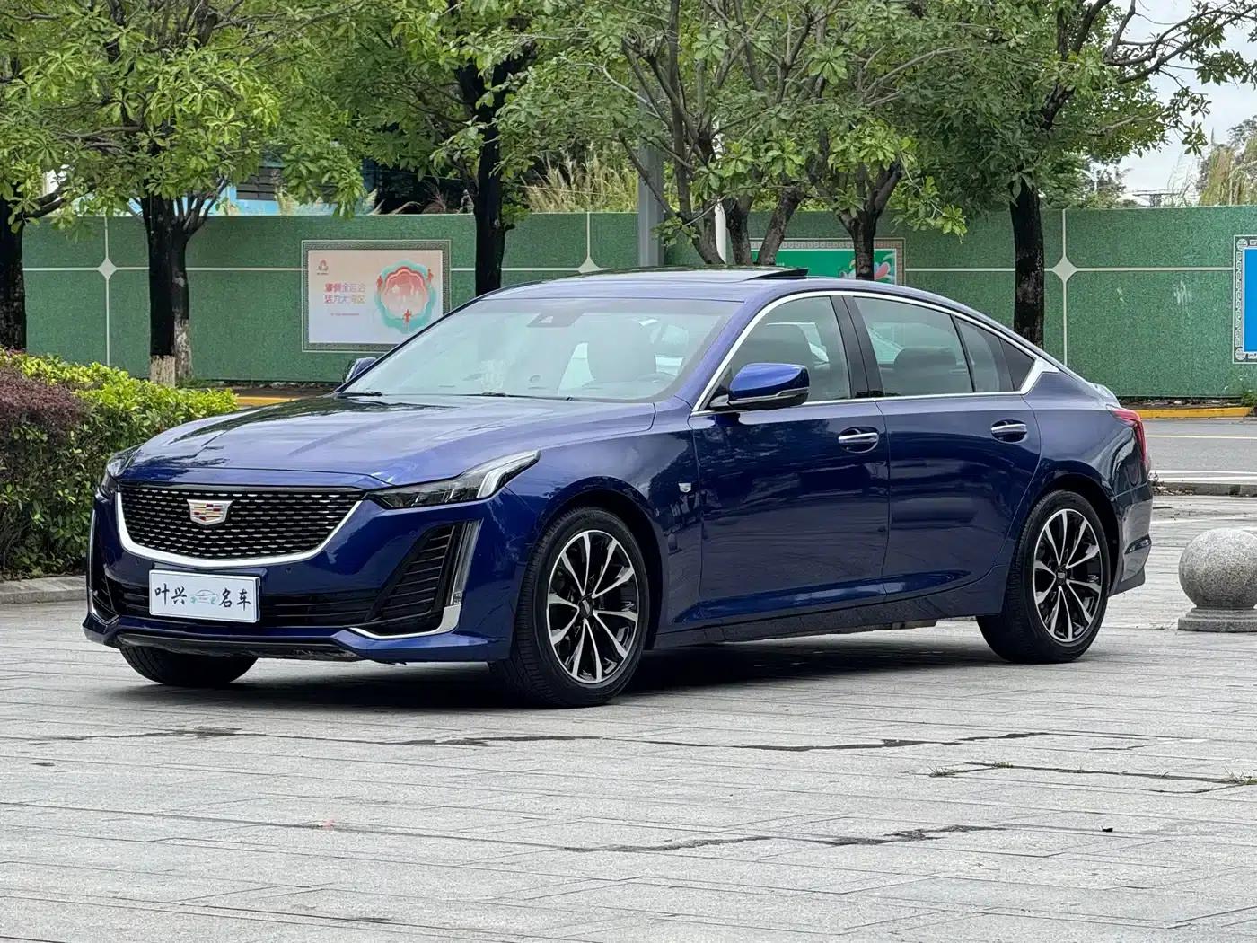 2023 Cadillac CT5 28T Luxury (Standard Edition) — миниатюра 1