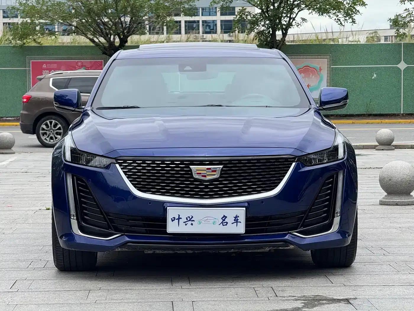 2023 Cadillac CT5 28T Luxury (Standard Edition) — миниатюра 2