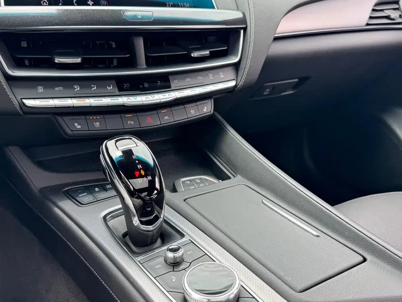2023 Cadillac CT5 28T Luxury (Standard Edition) — миниатюра 13
