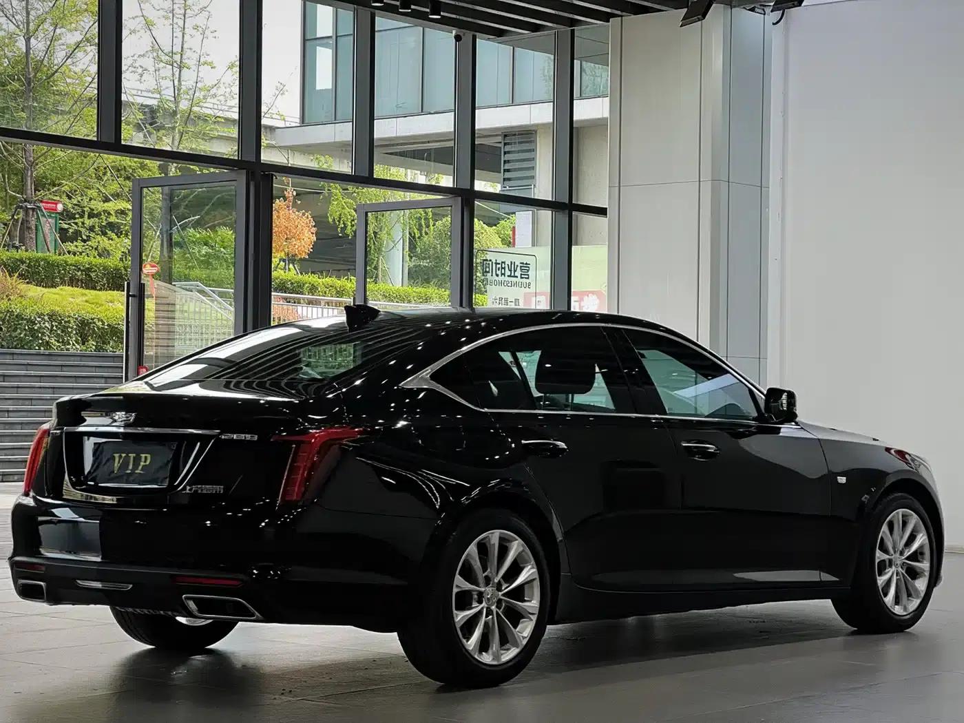2023 Cadillac CT5 28T Luxury (Standard Edition) — миниатюра 3