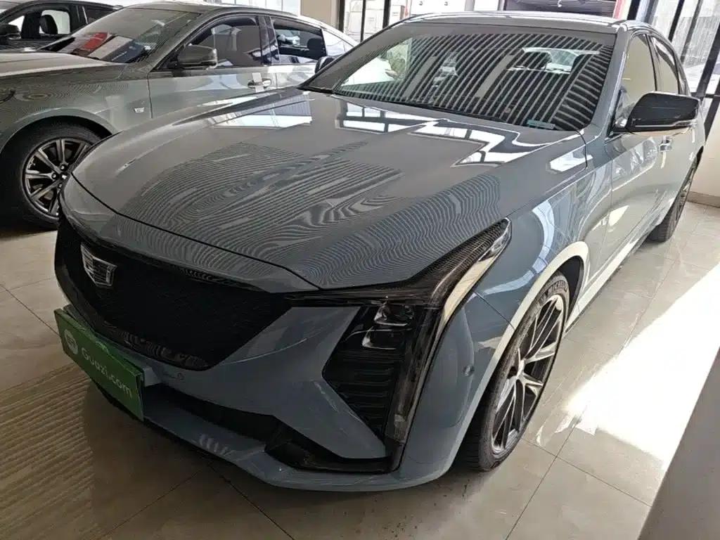 2025 Cadillac CT5 28T Track Performance Edition — миниатюра 1