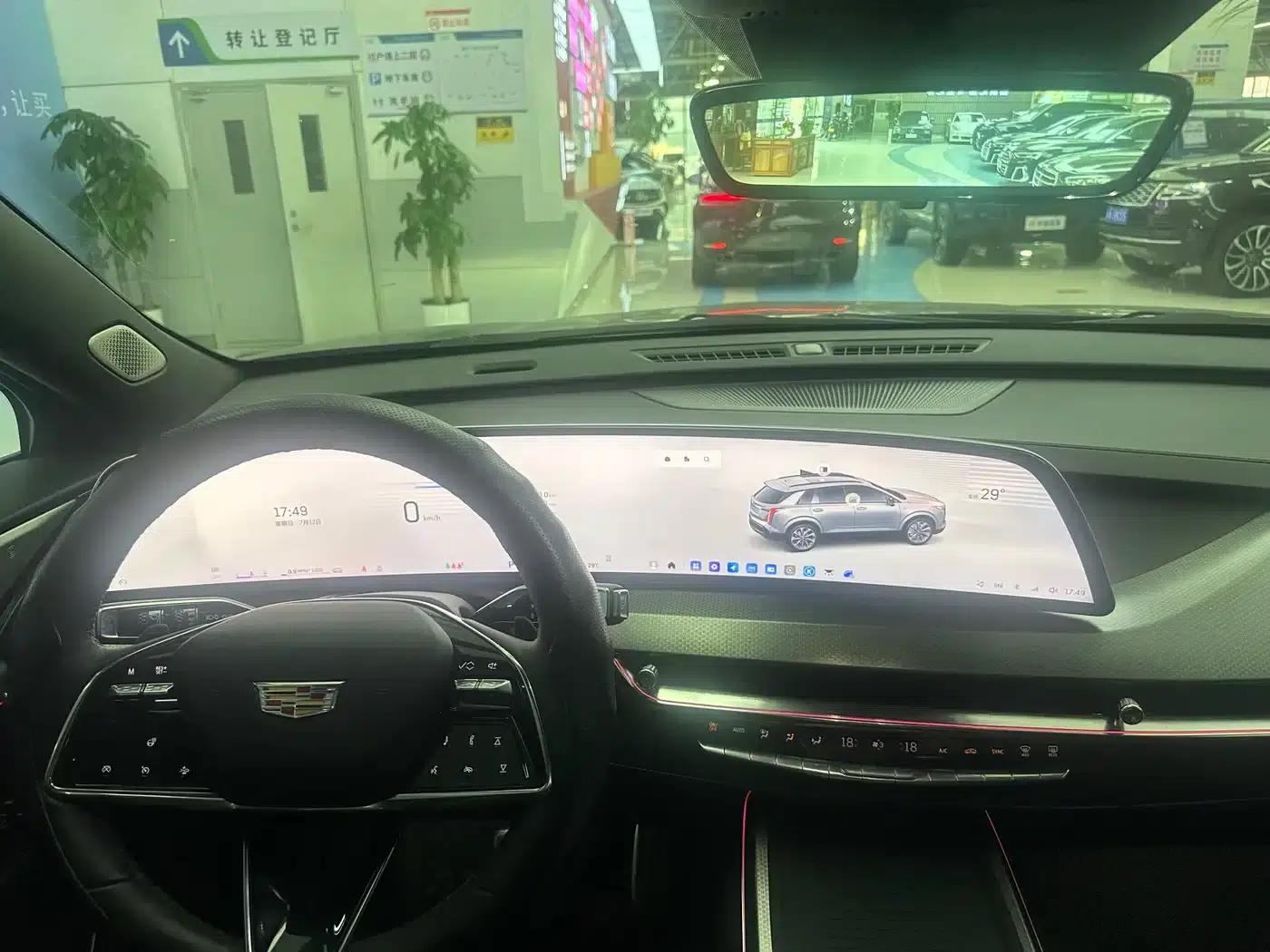 Cadillac XT5 2025 2.0T Premium — миниатюра 11