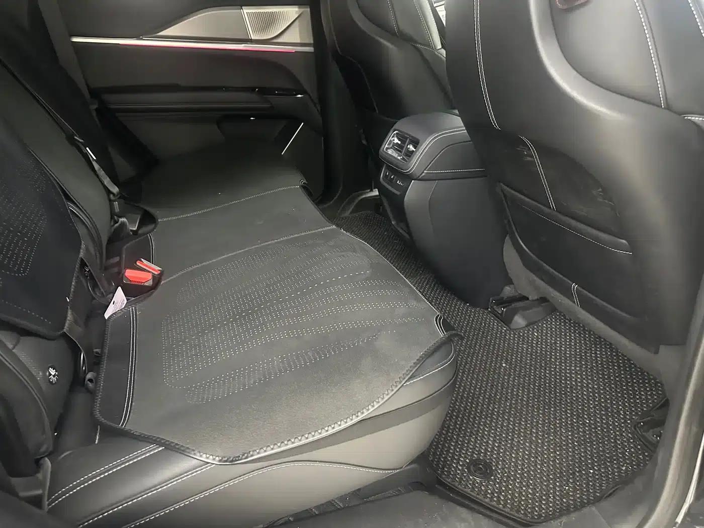 Cadillac XT5 2025 2.0T Premium — миниатюра 14