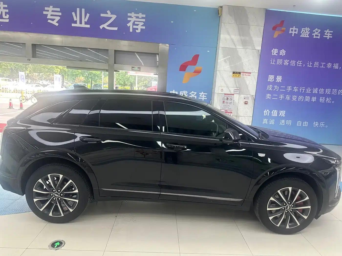 Cadillac XT5 2025 2.0T Premium — миниатюра 4