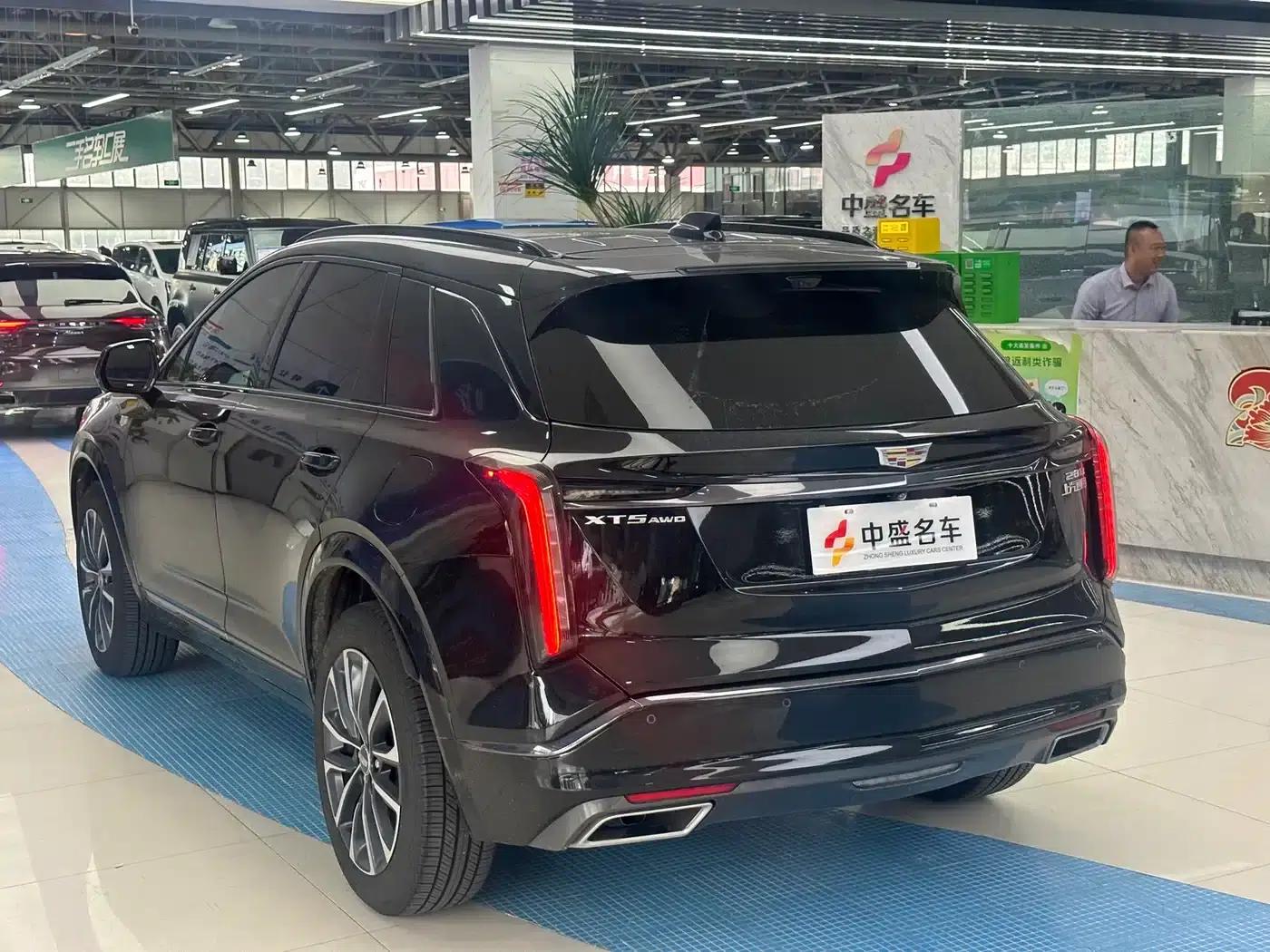 Cadillac XT5 2025 2.0T Premium — миниатюра 7