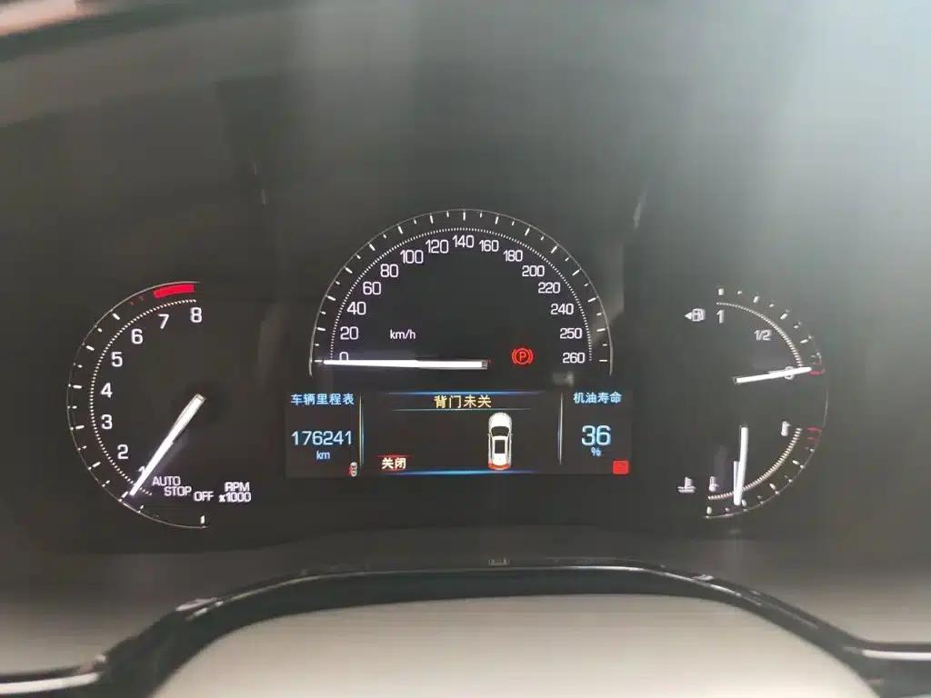 Cadillac XT5 2016 28T AWD Luxury — миниатюра 7