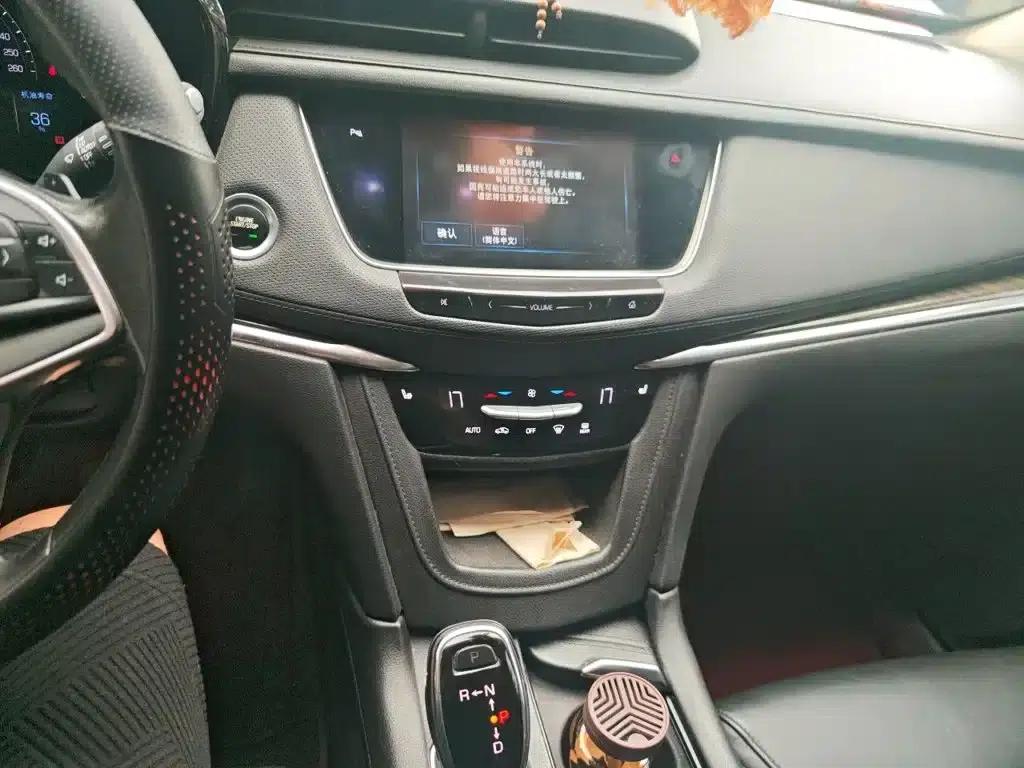 Cadillac XT5 2016 28T AWD Luxury — миниатюра 9