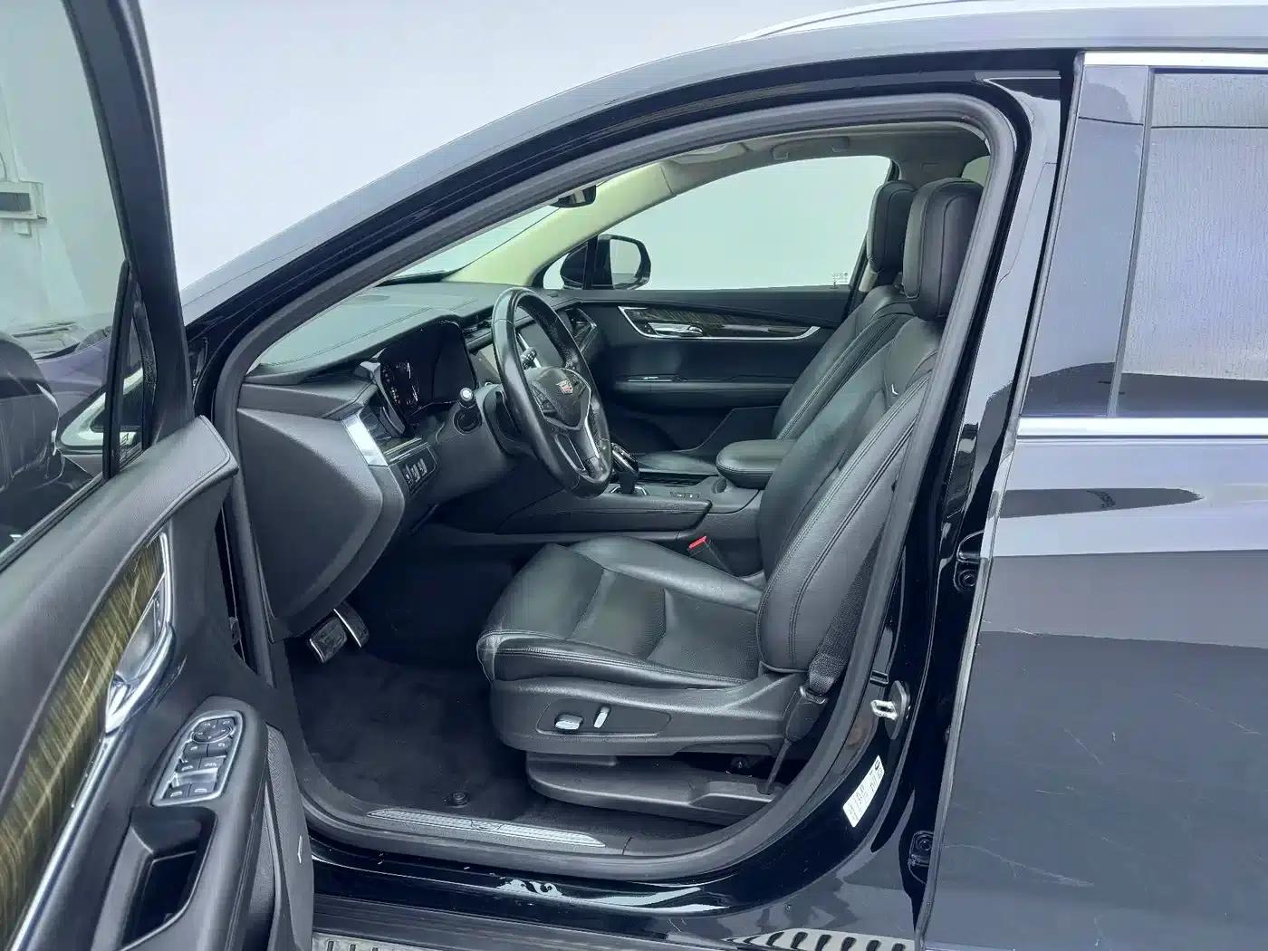 2016 Cadillac XT5 25T Luxury — миниатюра 5