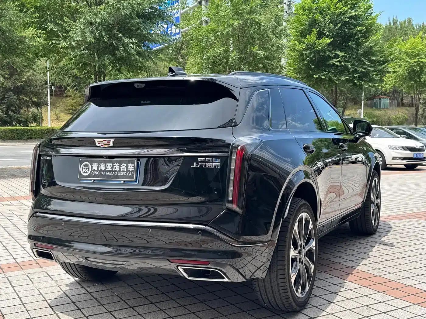Cadillac XT5 2025 2.0T Platinum Edition — миниатюра 12
