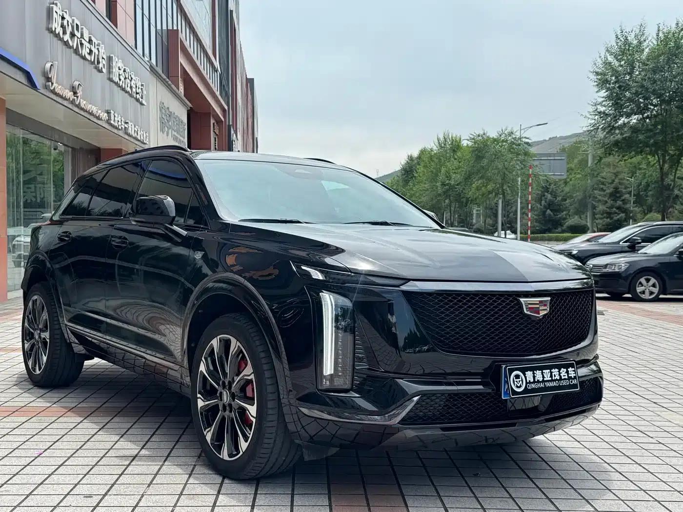 Cadillac XT5 2025 2.0T Platinum Edition — миниатюра 3