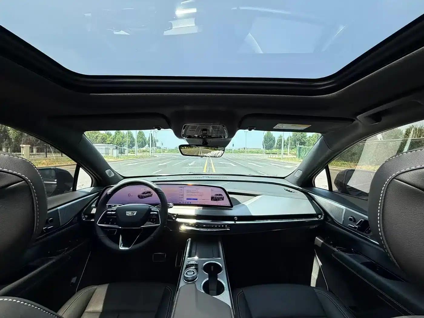 Cadillac XT5 2026 2.0T Premium — миниатюра 8