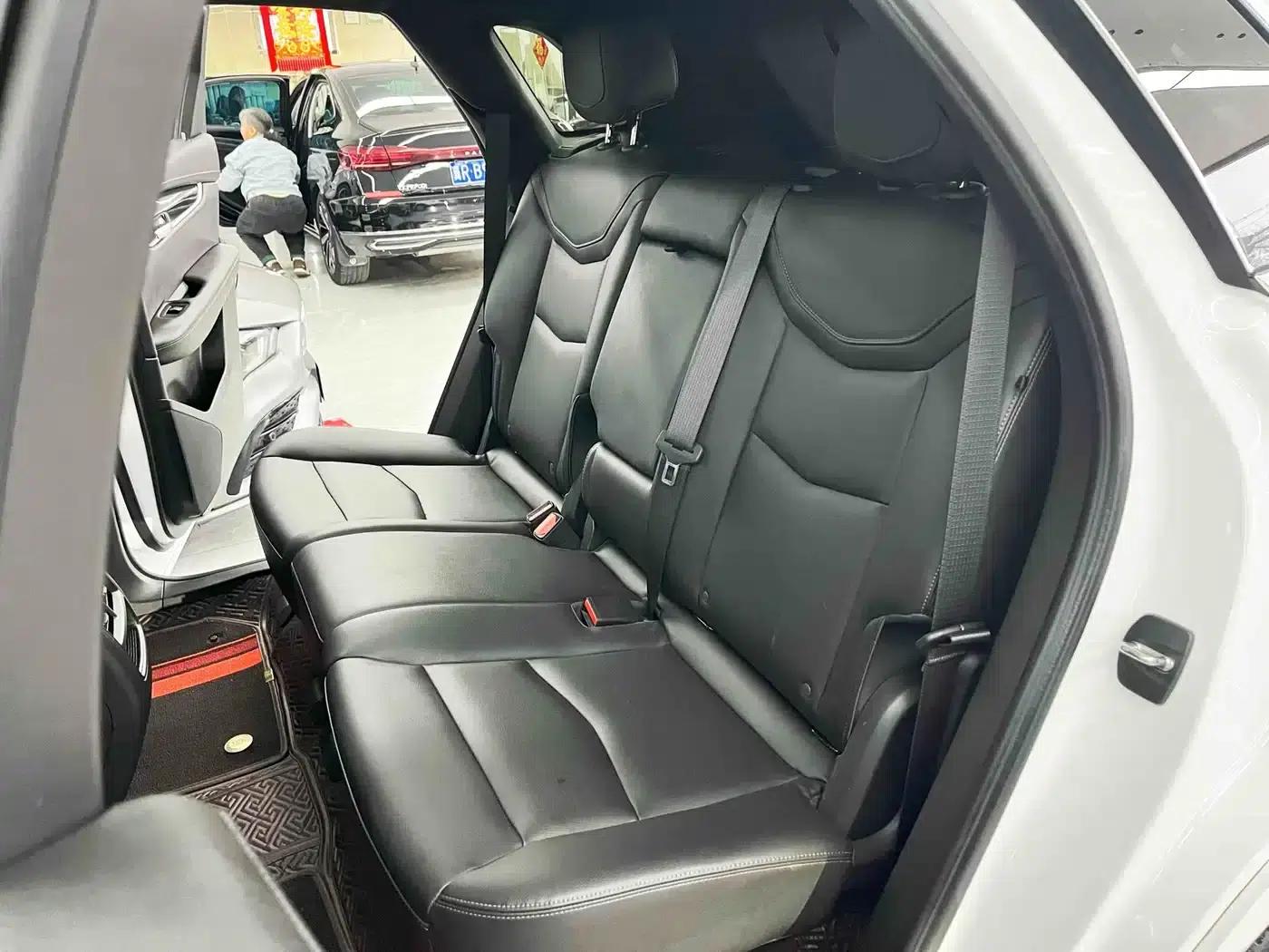 Cadillac XT5 2021 2.0T 2WD Luxury — миниатюра 14