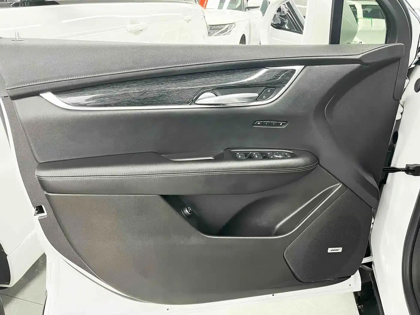 Cadillac XT5 2021 2.0T 2WD Luxury — миниатюра 15