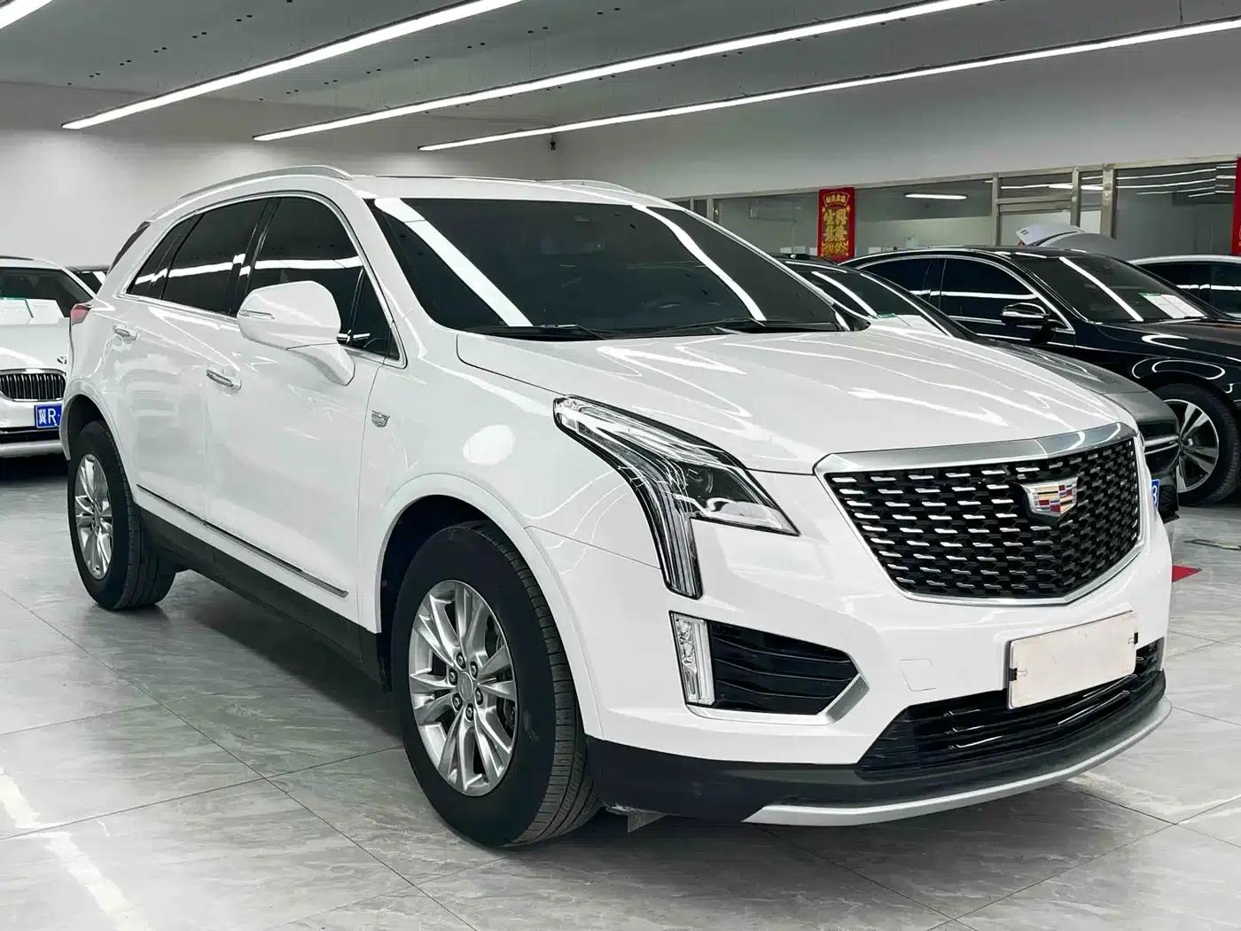 Cadillac XT5 2021 2.0T 2WD Luxury — миниатюра 3