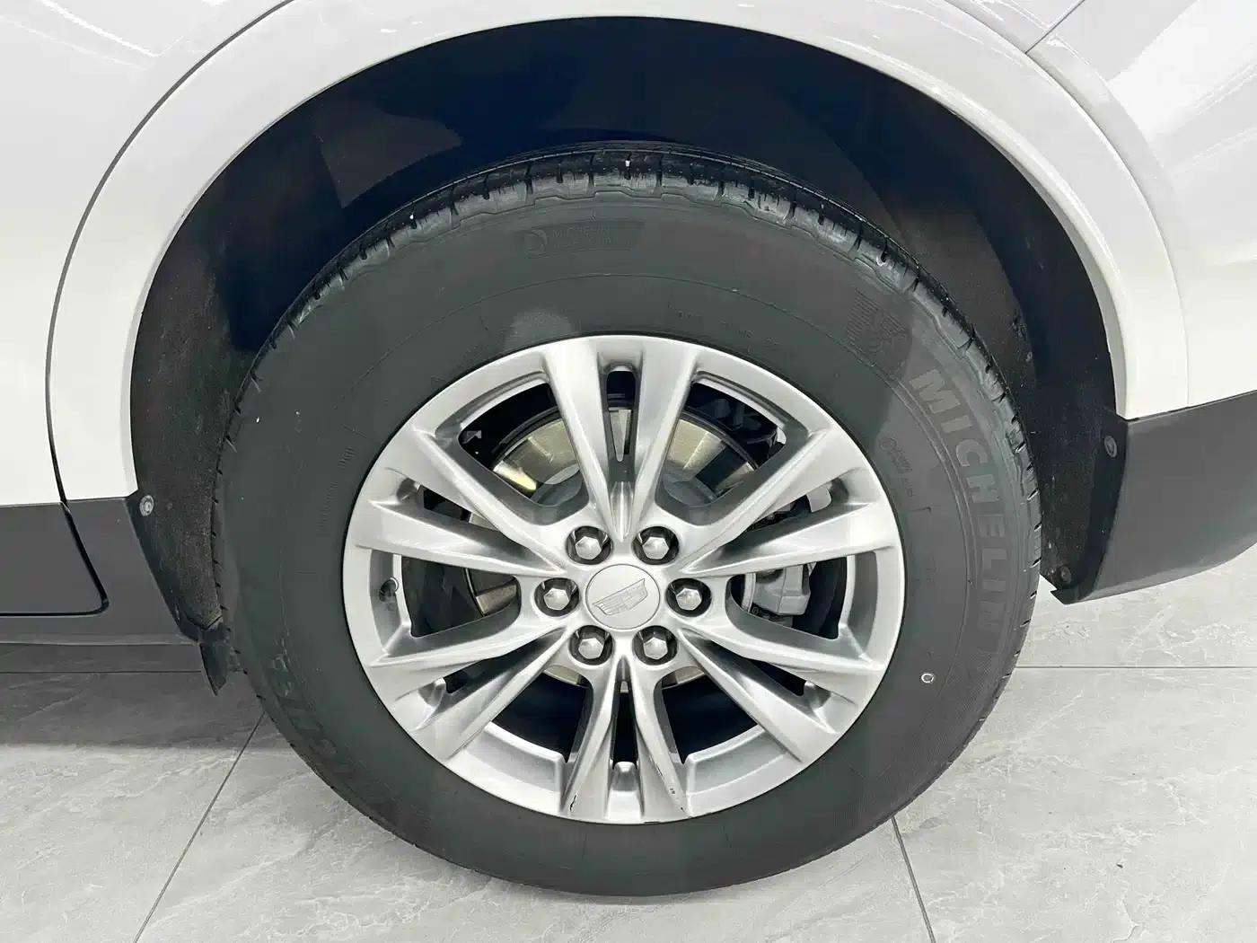 Cadillac XT5 2021 2.0T 2WD Luxury — миниатюра 22