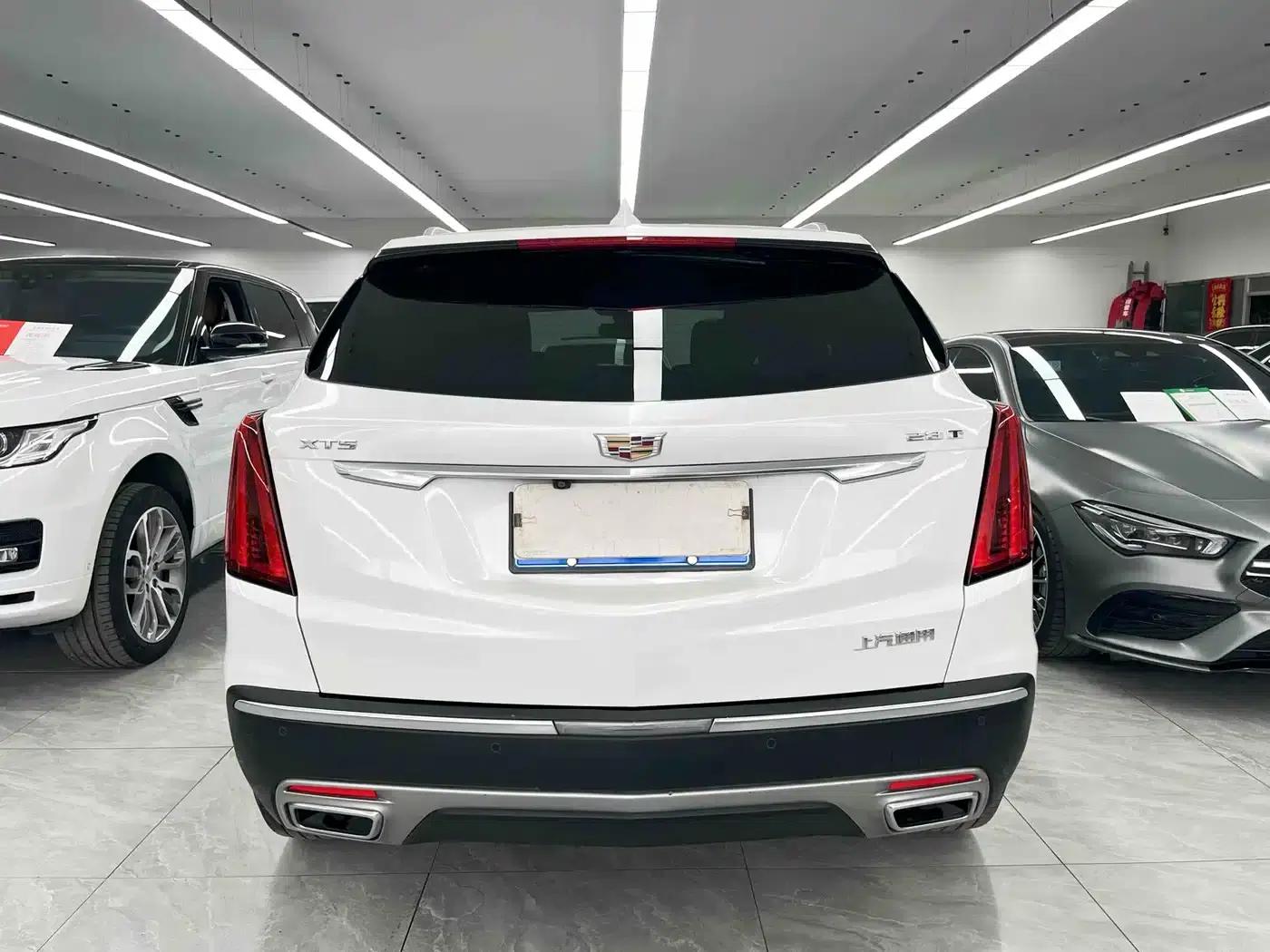 Cadillac XT5 2021 2.0T 2WD Luxury — миниатюра 5