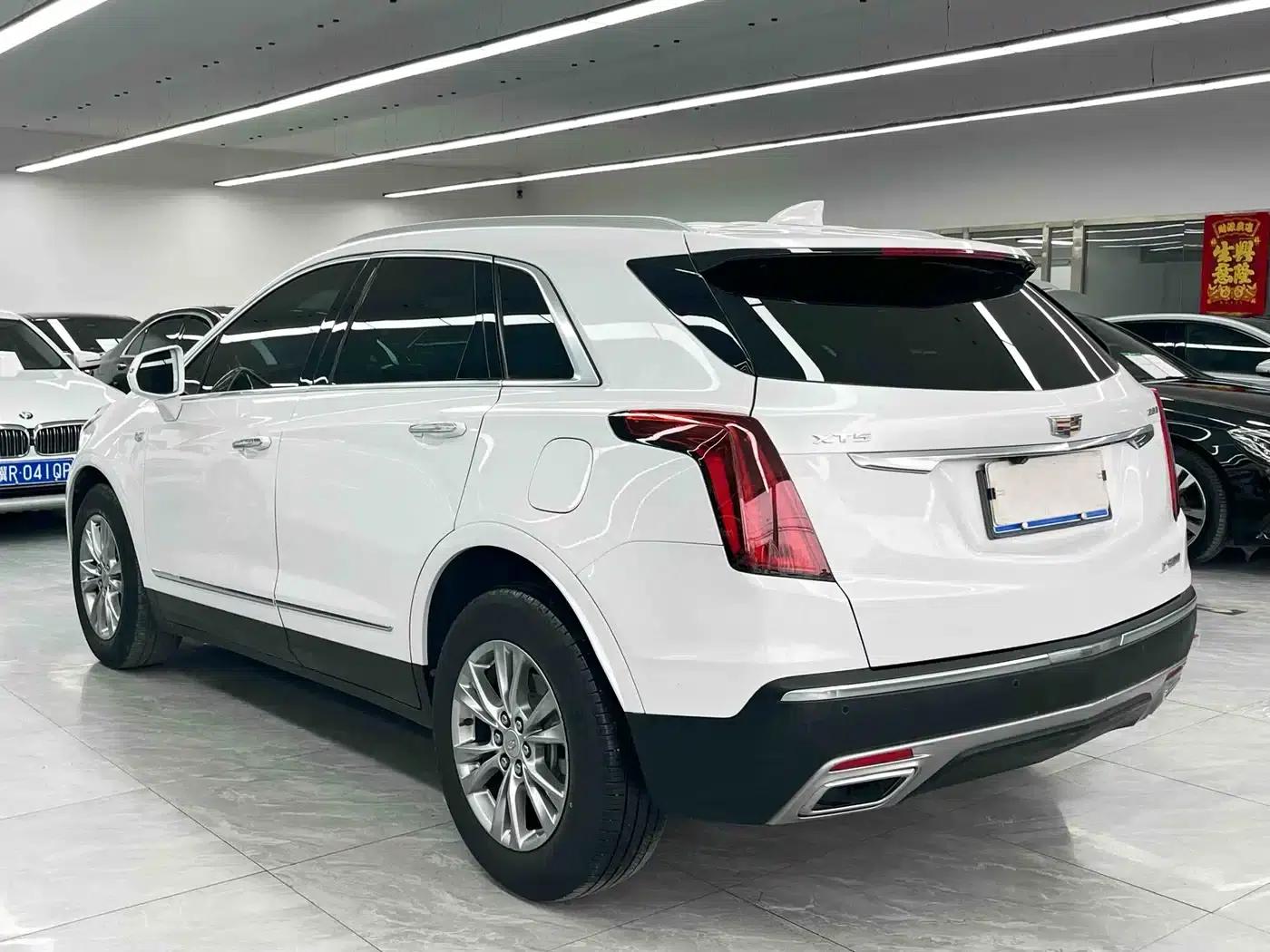 Cadillac XT5 2021 2.0T 2WD Luxury — миниатюра 6