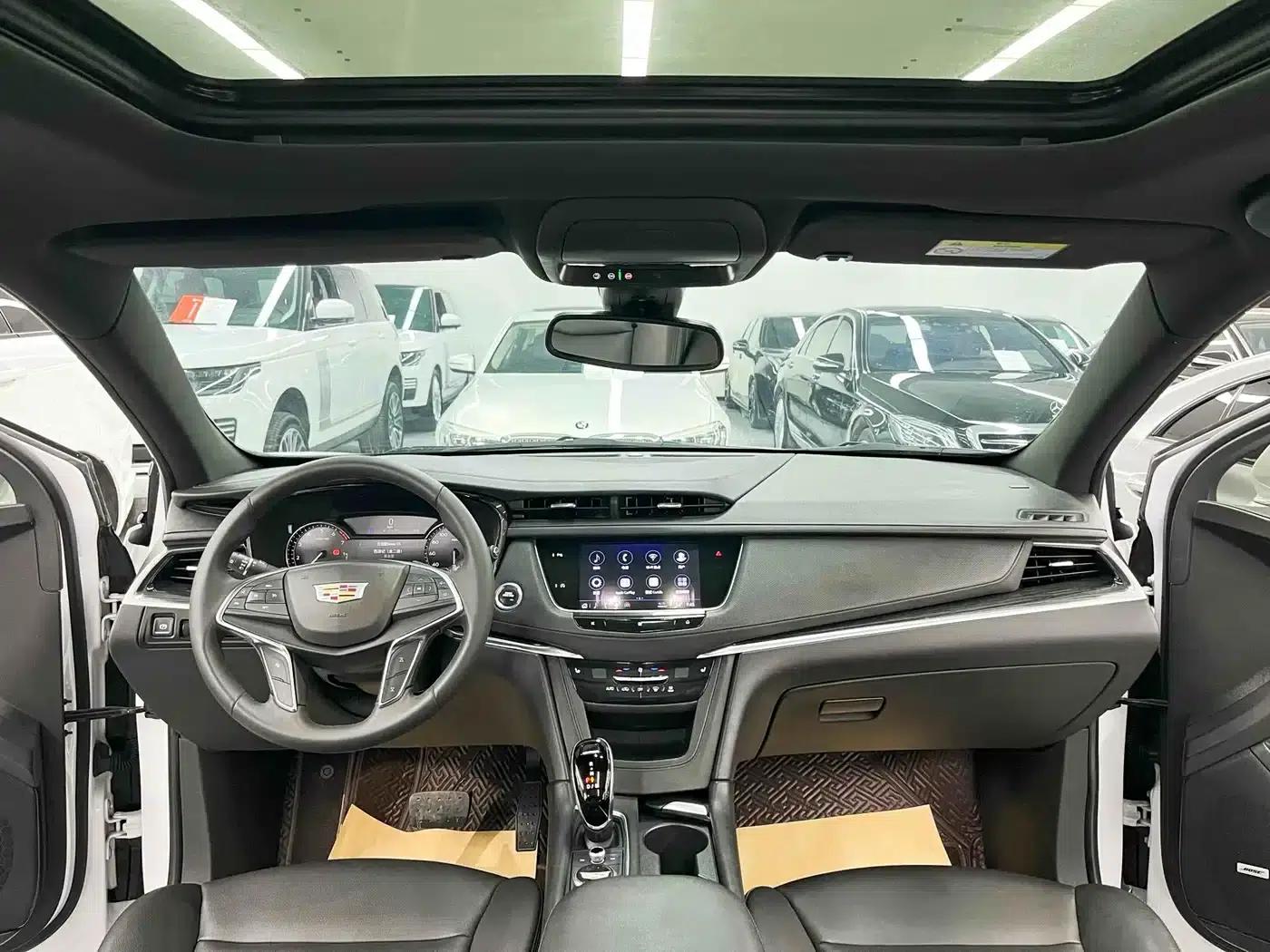 Cadillac XT5 2021 2.0T 2WD Luxury — миниатюра 9