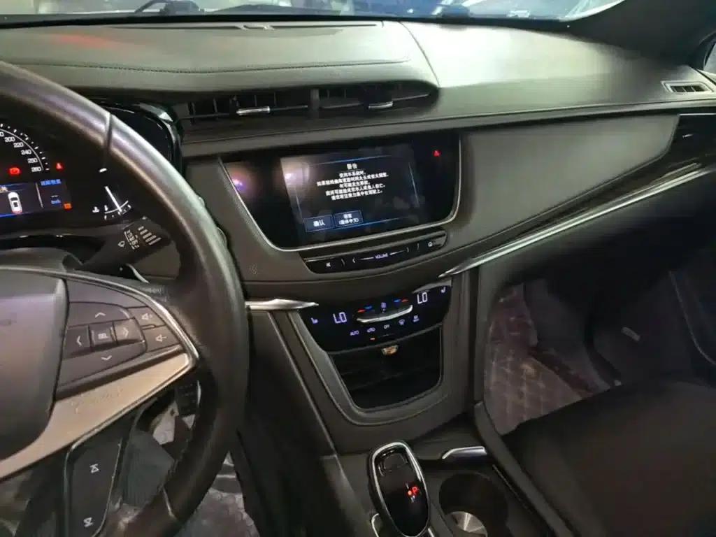 Cadillac XT5 2018 28E AWD Technology Edition — миниатюра 10