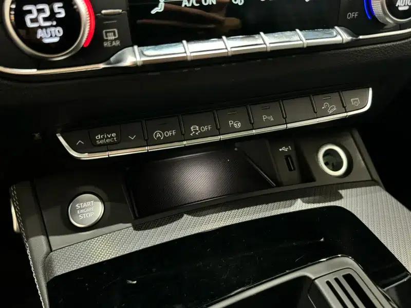 Audi Q5L 2024 45TFSI Luxury Dynamic — миниатюра 7