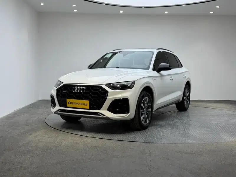 Audi Q5L 2024 40TFSI Luxury Dynamic — миниатюра 1