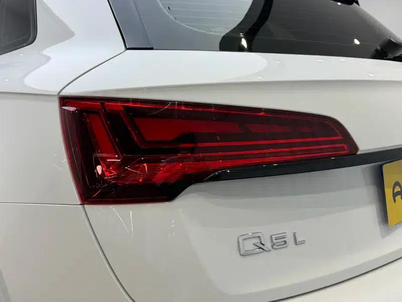 Audi Q5L 2024 40TFSI Luxury Dynamic — миниатюра 13
