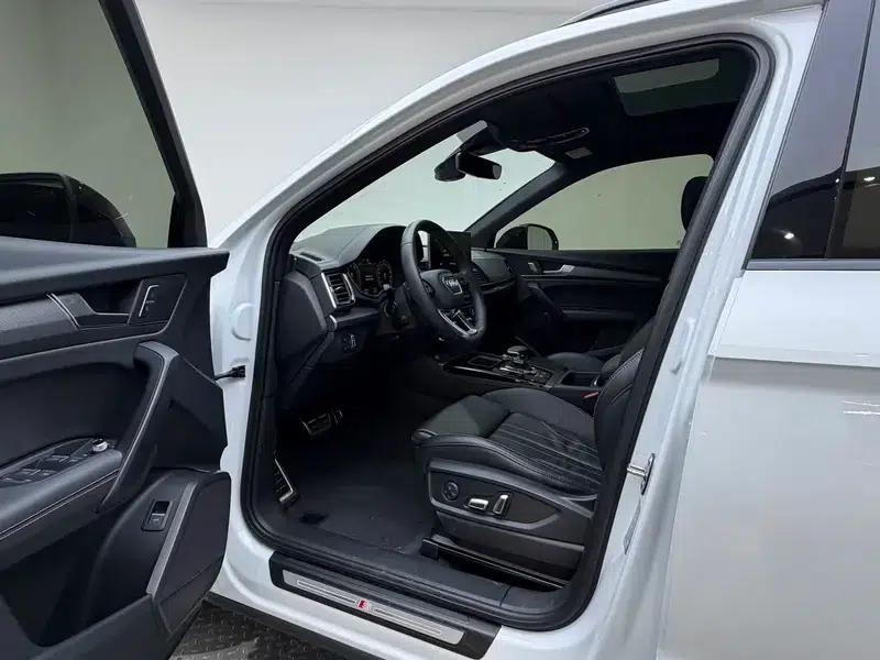 Audi Q5L 2024 40TFSI Luxury Dynamic — миниатюра 17