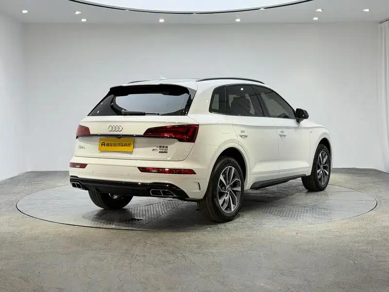 Audi Q5L 2024 40TFSI Luxury Dynamic — миниатюра 7