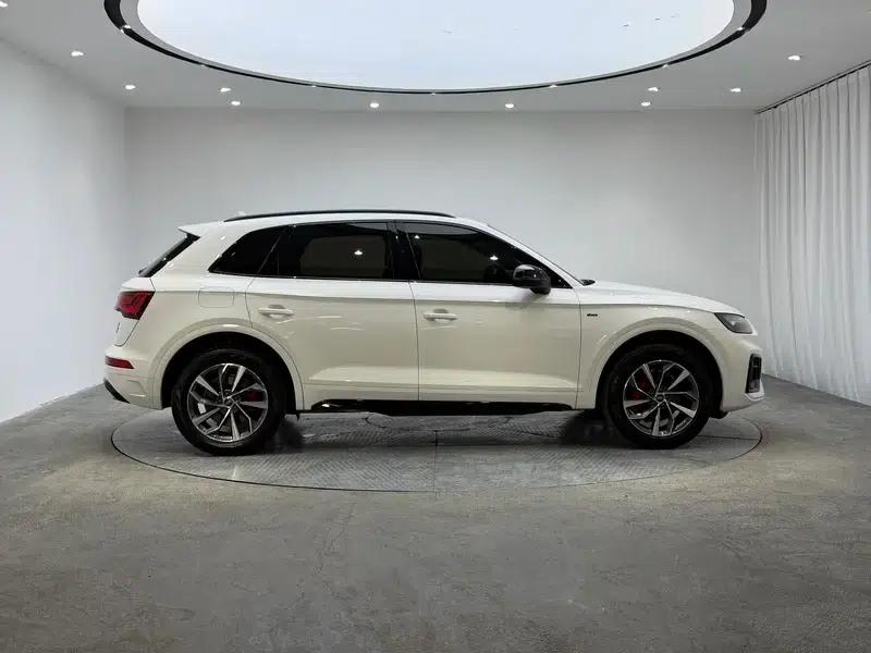 Audi Q5L 2024 40TFSI Luxury Dynamic — миниатюра 8