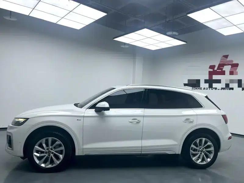 Audi Q5L 2022 40T Luxury Dynamic — миниатюра 3