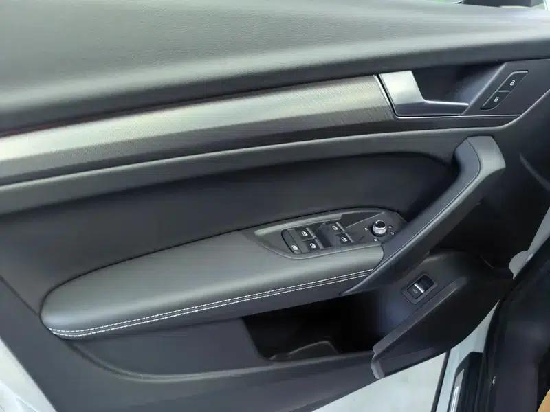 Audi Q5L 2022 40T Luxury Dynamic — миниатюра 8