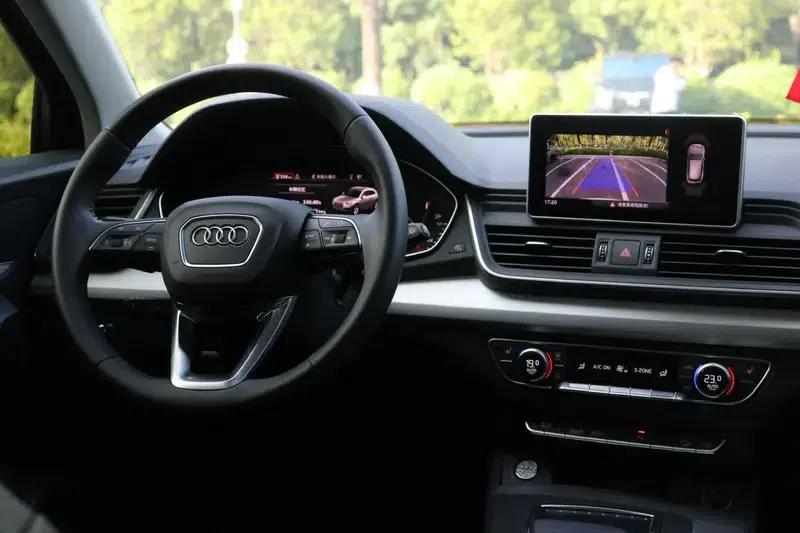 Audi Q5L 2020 40 TFSI Luxury Fashion Edition — миниатюра 17