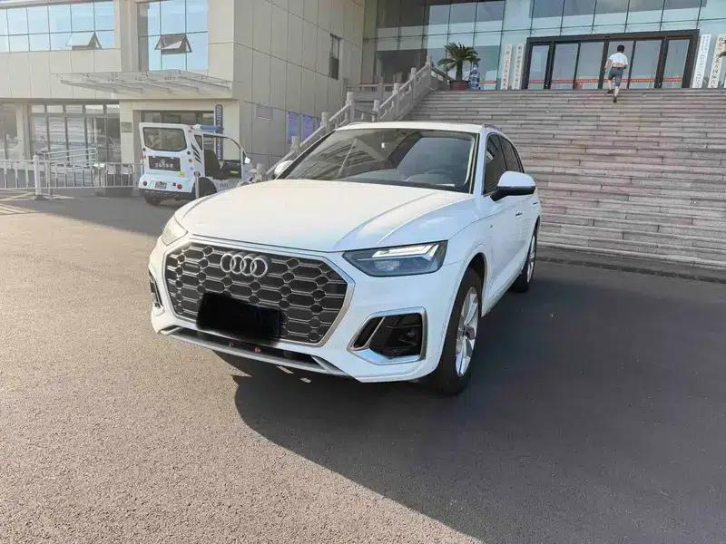 Audi Q5L 2022 40T Luxury Dynamic — миниатюра 1
