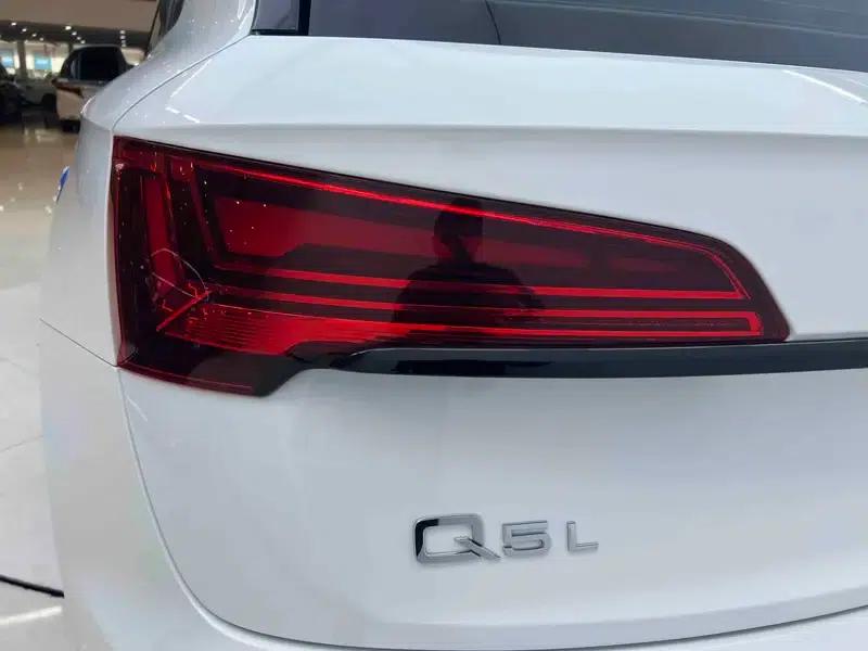 Audi Q5L 2022 40T Luxury Dynamic — миниатюра 5
