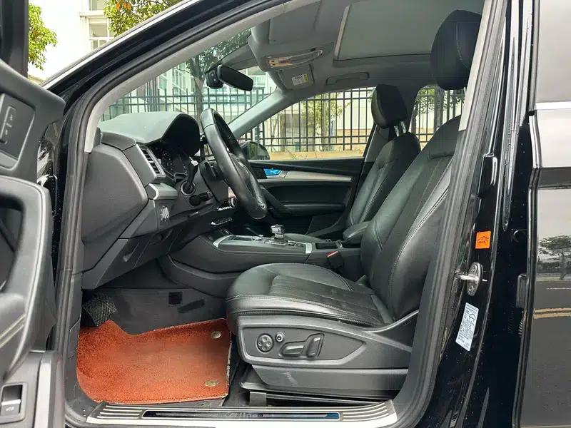 Audi Q5L 2020 40 TFSI Luxury Fashion Edition — миниатюра 14